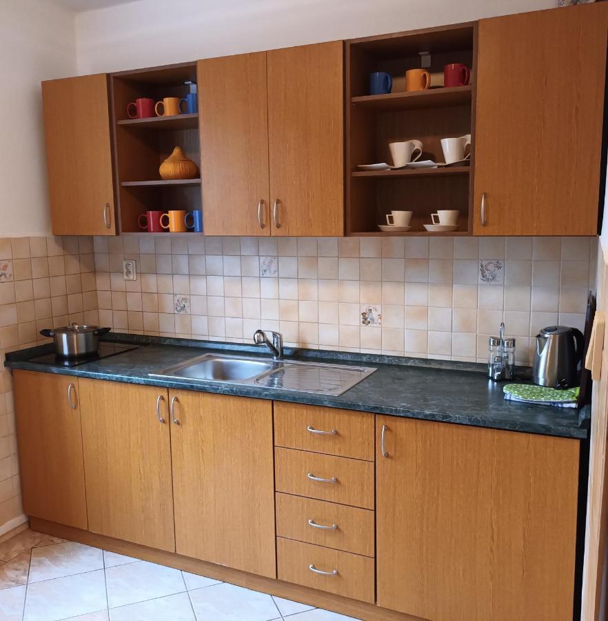 Hostel ŠD Němcovej 1 Košice Exteriér fotografie